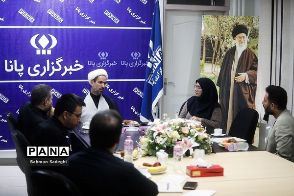 بازدید عضو کمیسیون آموزش و تحقیقات مجلس شورای اسلامی از خبرگزاری پانا