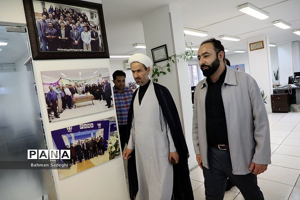 بازدید عضو کمیسیون آموزش و تحقیقات مجلس شورای اسلامی از خبرگزاری پانا