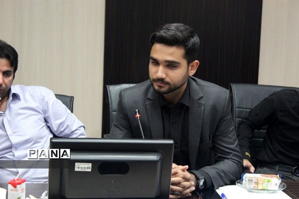 جلسه هم‌اندیشی امور جوانان شهرستان گلبهار