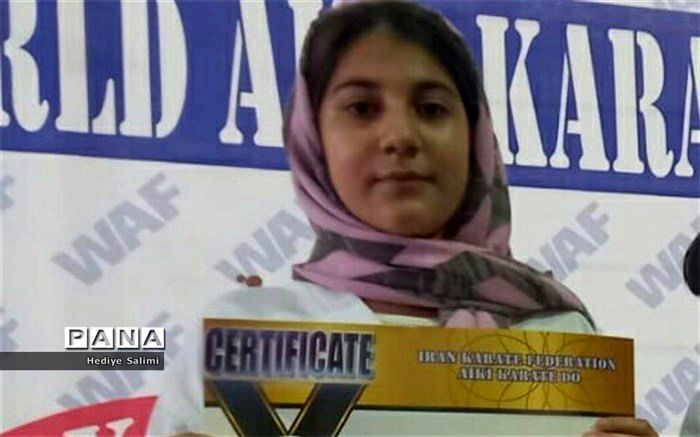 درخشش دانش‌آموز شهرستان قرچک در مسابقات کاراته