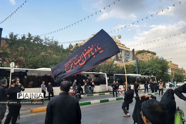 تشییع  پیکر پنج شهید مدافع حرم