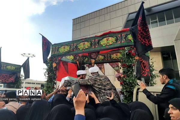 تشییع  پیکر پنج شهید مدافع حرم