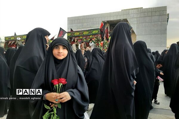 تشییع  پیکر پنج شهید مدافع حرم
