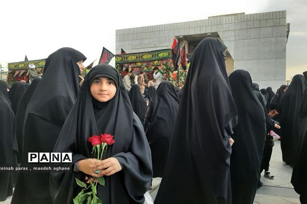 تشییع  پیکر پنج شهید مدافع حرم