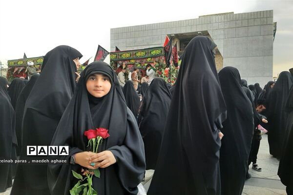 تشییع  پیکر پنج شهید مدافع حرم
