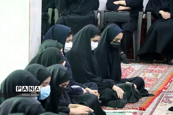 برگزاری همایش دختران بانوی بهشت ویژه دانش‌آموزان عضو سازمان دانش‌آموزی درپاسارگاد