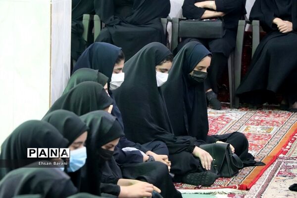 برگزاری همایش دختران بانوی بهشت ویژه دانش‌آموزان عضو سازمان دانش‌آموزی درپاسارگاد