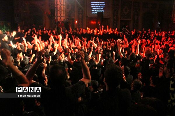 عزاداری شب چهارم محرم در مسجد مقدس جمکران