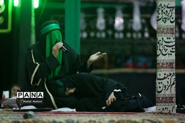 تعزیه‌خوانی حضرت فاطمه الزهرا‌(س) در تکیه شوفرها