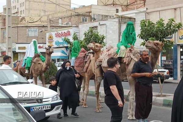اجرای نمایش خیابانی قافله‌سالار کربلا در محمدشهر کرج