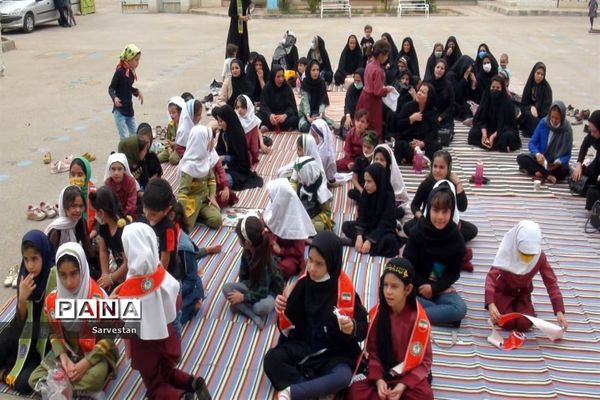 همایش دختران بانوی بهشت ویژه دانش‌آموزان عضو سازمان دانش‌آموزی در سروستان