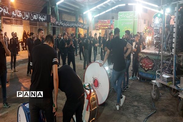 برگزاری مراسم عزاداری دهه اول محرم در اردستان