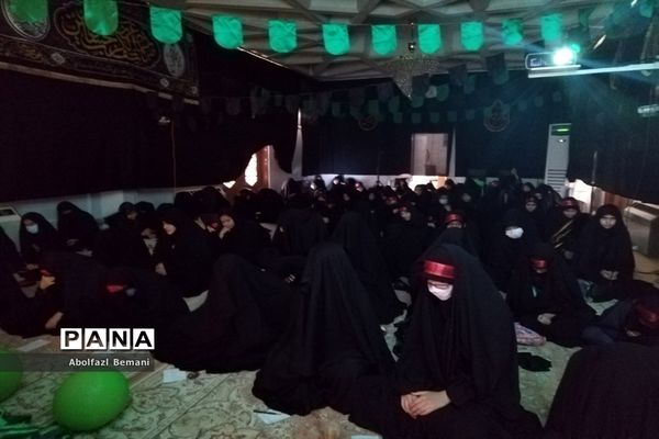 محفل دختران بهشتی در حرم حضرت معصومه(س)