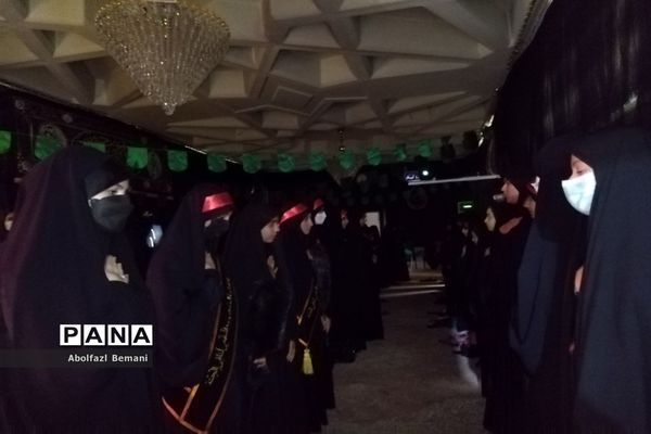محفل دختران بهشتی در حرم حضرت معصومه(س)