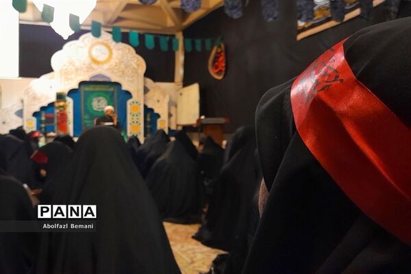 محفل دختران بهشتی در حرم حضرت معصومه(س)