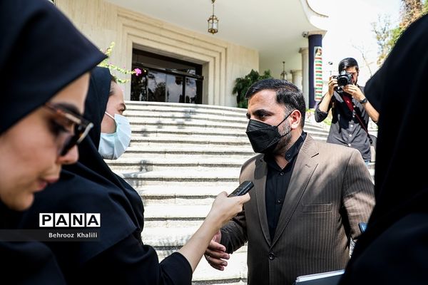 حاشیه جلسه هیات دولت - 12مرداد