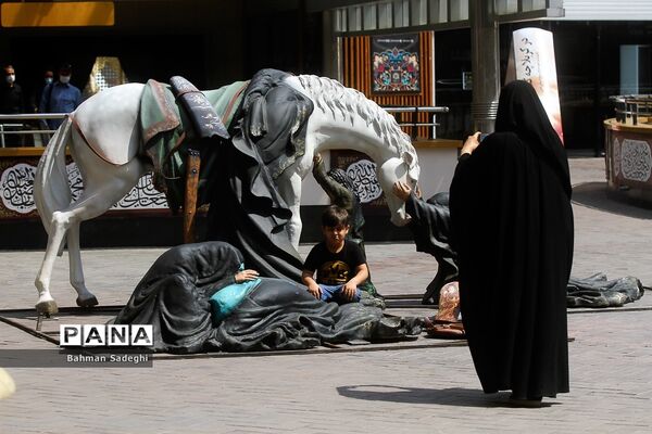 آیین رونمایی از سازه حجمی عصر عاشورا