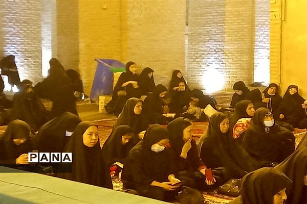 عزاداری حسینی با حضور پرشور عاشقان در ورامین