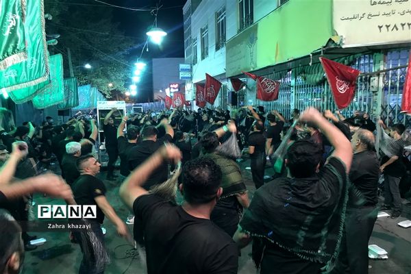 عزاداری حسینی با حضور پرشور عاشقان در ورامین