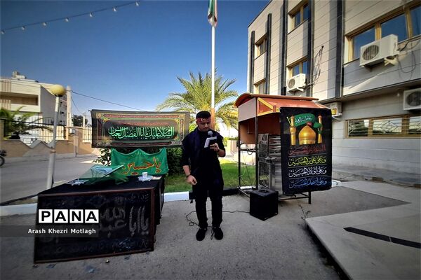برگزاری مراسم عزاداری حسینی مقابل در آموزش و پرورش کازرون-۲