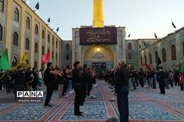 برگزاری اجتماع عاشوراییان در حرم مطهر رضوی