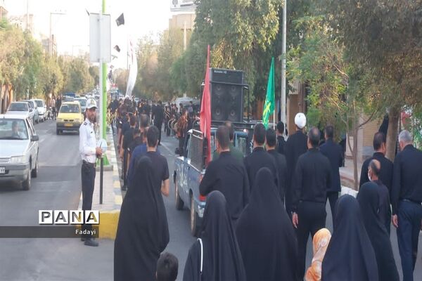 برگزاری مراسم احلی من العسل در اردستان
