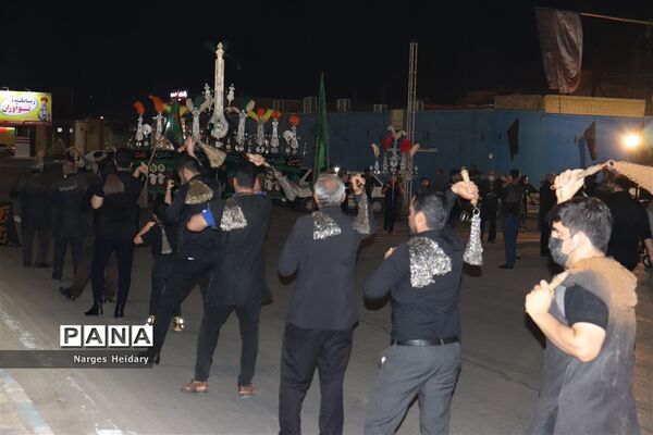 برگزاری مراسم زنجیر زنی و سنج و دمام در شهرستان امیدیه