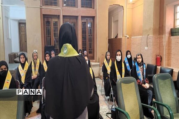 بازدید از پایگاه‌های تابستانی پیشتازان استان یزد