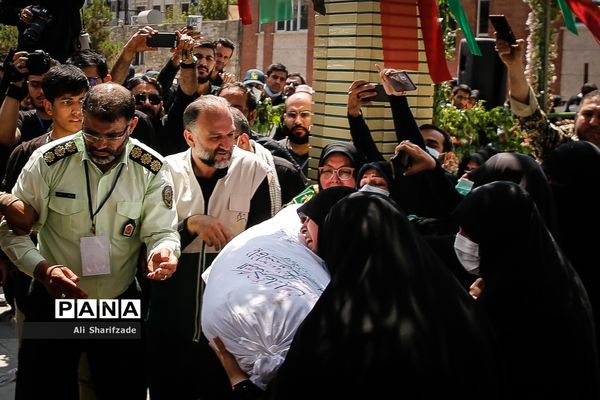 مراسم تشییع و تدفین پیکر شهید گمنام