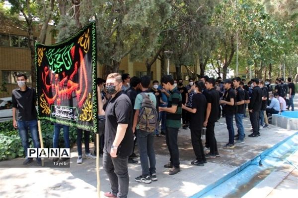 سوگواره دانش‌آموزی احلی من العسل در اصفهان