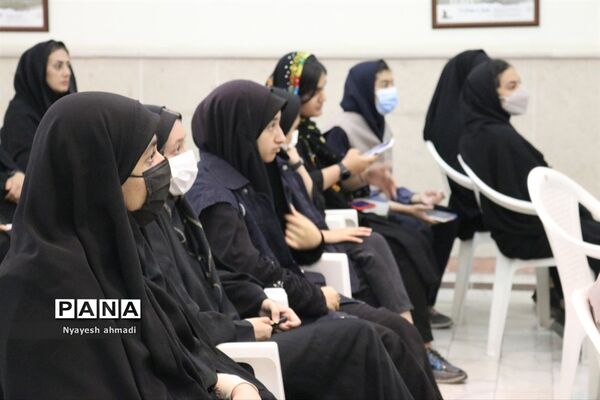 اختتامیه دوره آموزش خبرنگاری(بخش دختران)