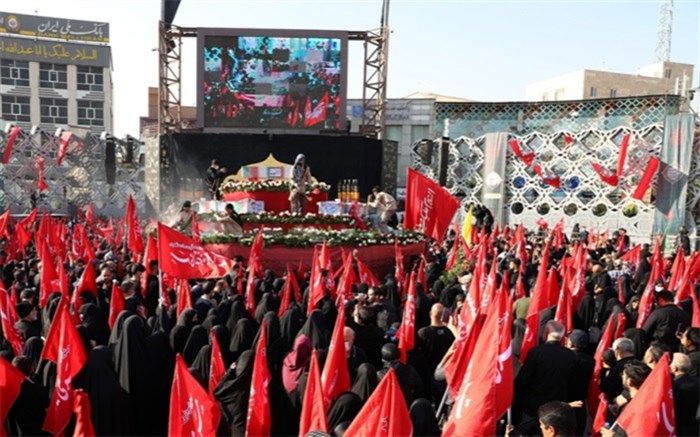 حضور باشکوه تهرانی‌ها در مراسم تشییع شهدای مدافع حرم