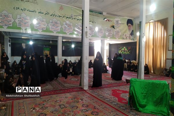 عزاداری دانش آموزان شهر خاش در سوگواره « احلی من العسل»