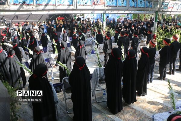 آیین آغاز نصب 222 تابلوی هوشمند شهدا در قم-2