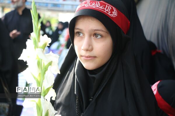 آیین آغاز نصب 222 تابلوی کوچه به نام شهدا در قم-1