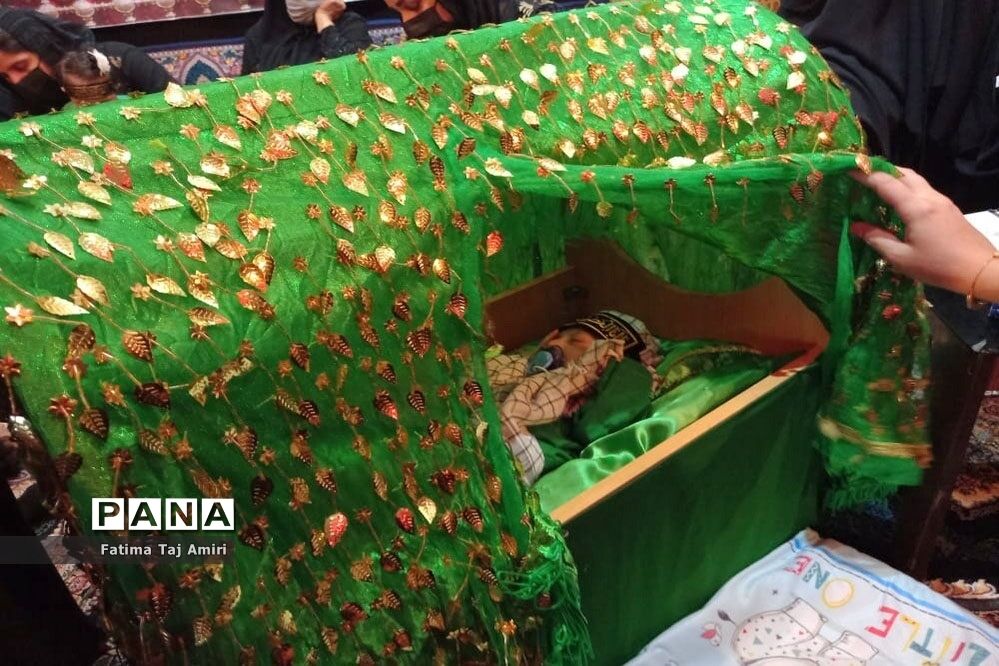 مدیران صداوسیما با مناسبت‌های مذهبی مثل سیل و زلزله برخورد می‌کنند!