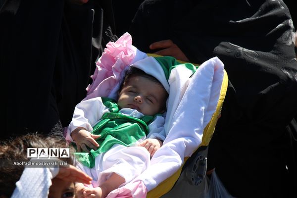 مراسم شیرخوارگان حسینی در حرم مطهر رضوی