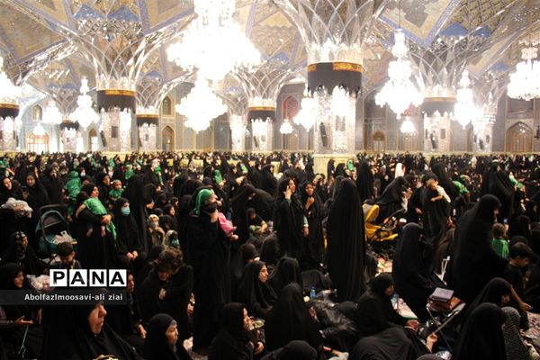 مراسم شیرخوارگان حسینی در حرم مطهر رضوی