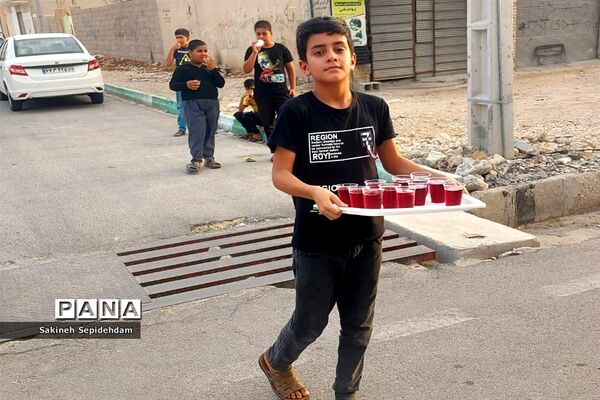 ایستگاه صلواتی حضرت قاسم ابن الحسن به همت دانش‌آموزان شهر اشکنان
