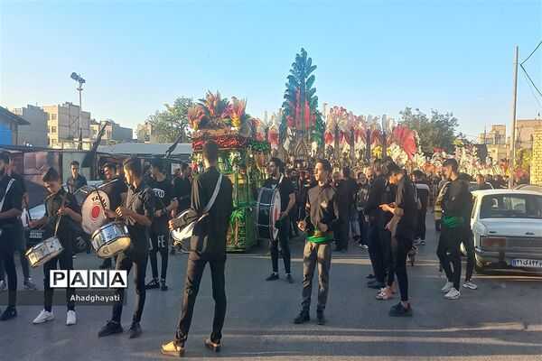 دسته‌روی عزاداران حسینی تا حرم مطهر رضوی