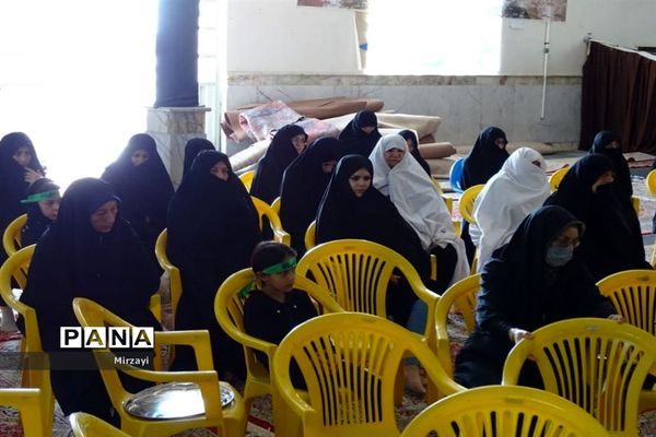 برگزاری مراسم احلی من العسل در شهرستان ورزنه