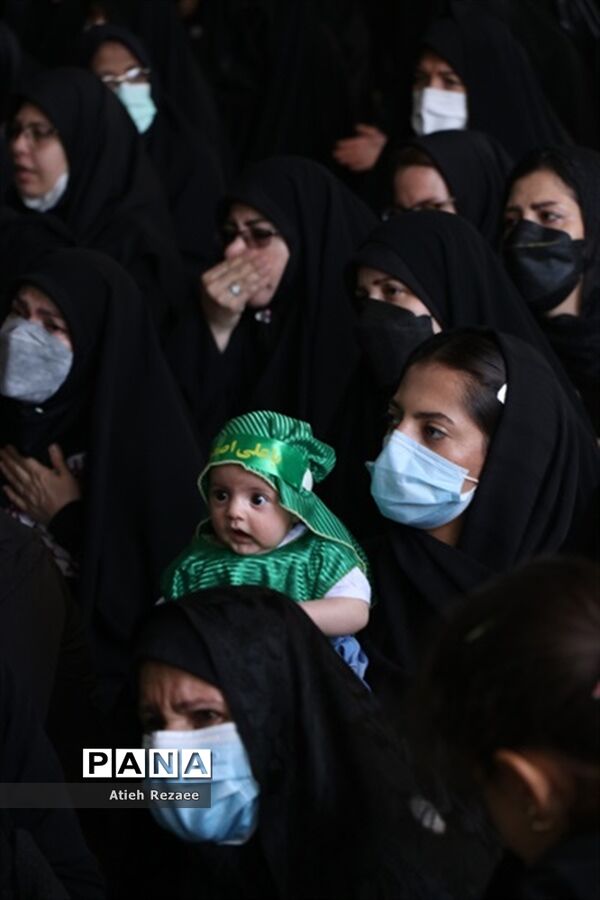 همایش شیرخوارگان حسینی در شهر محلات