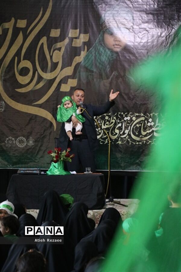 همایش شیرخوارگان حسینی در شهر محلات