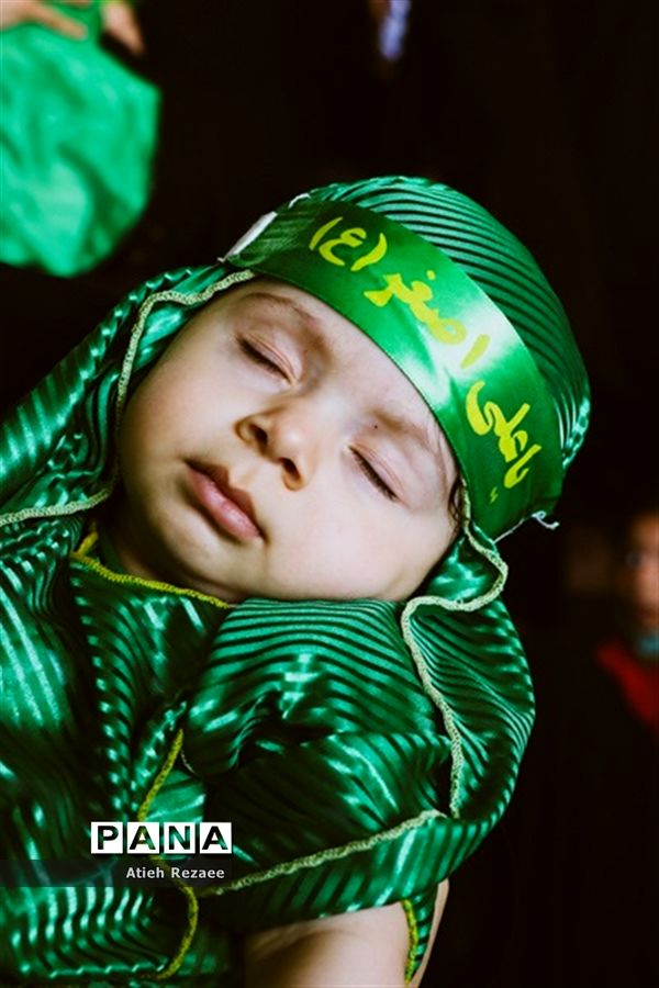 همایش شیرخوارگان حسینی در شهر محلات