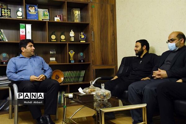 بازدید مدیرکل روابط عمومی و امور بین الملل استانداری خوزستان از خبرگزاری پانا