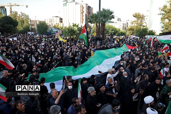 تجمع اعتراضی به جنایت‌های اخیر رژیم صهیونیستی در میدان فلسطین