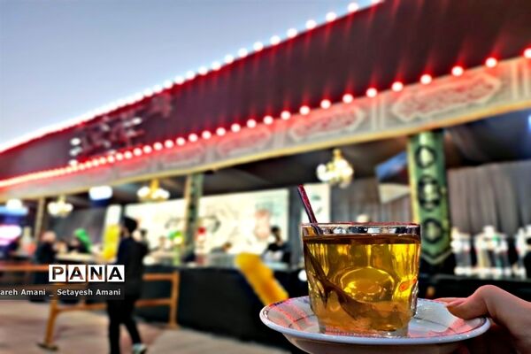 خیابان‌های مشهد در شب تاسوعای حسینی