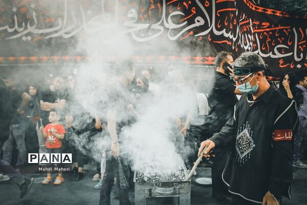 عزاداری شب عاشورا در محله رودکی