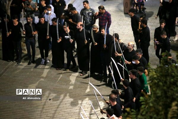 آیین عزاداری «مشق شمشیر» نجفی‌های مقیم قم
