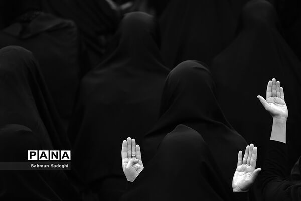 مراسم تاسوعای حسینی درتکیه سادات اخوی